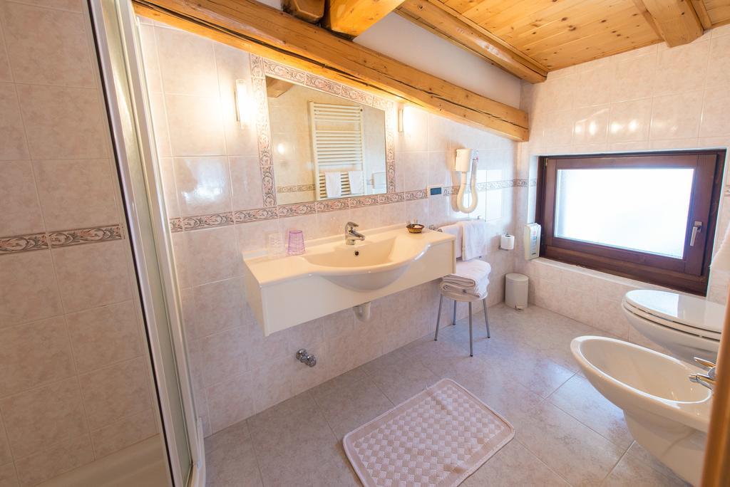 Hotel Garni Norma Madonna エクステリア 写真