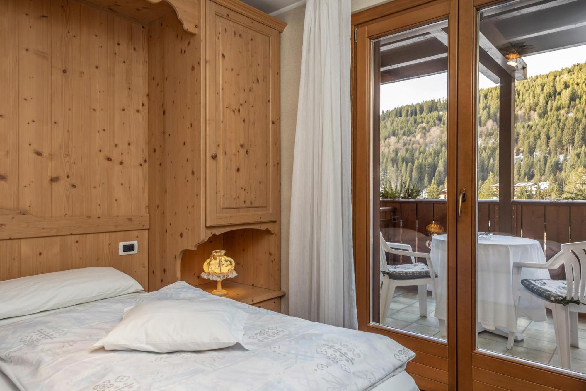 Hotel Garni Norma Madonna エクステリア 写真
