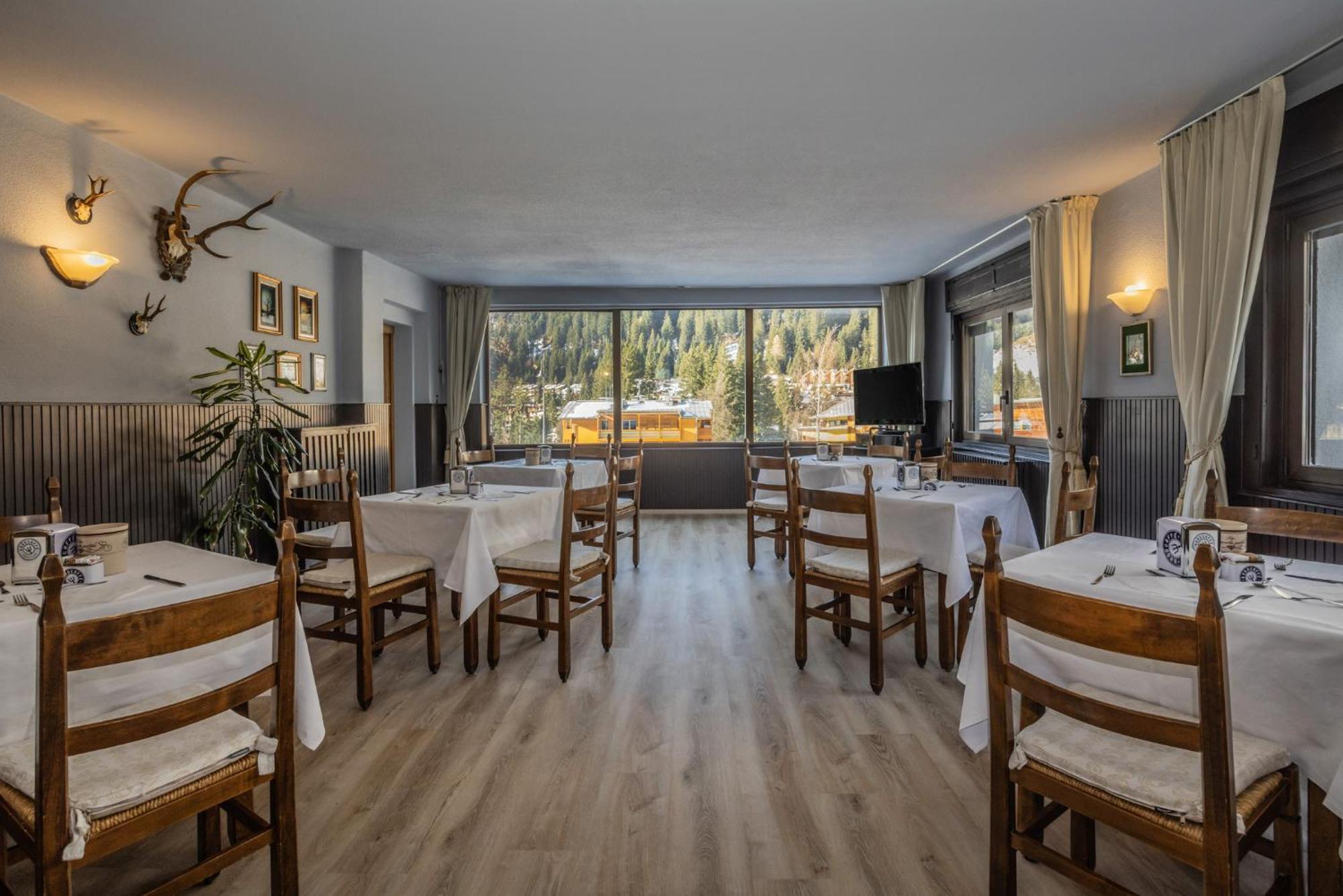 Hotel Garni Norma Madonna エクステリア 写真